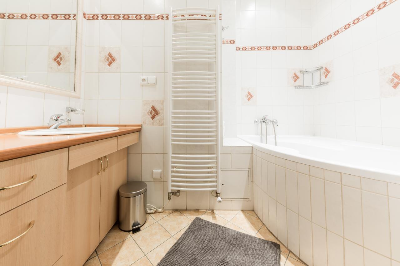 Beautiful City Center Apartments Прага Екстериор снимка