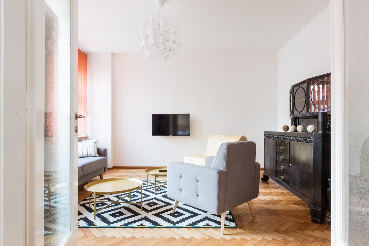 Beautiful City Center Apartments Прага Екстериор снимка