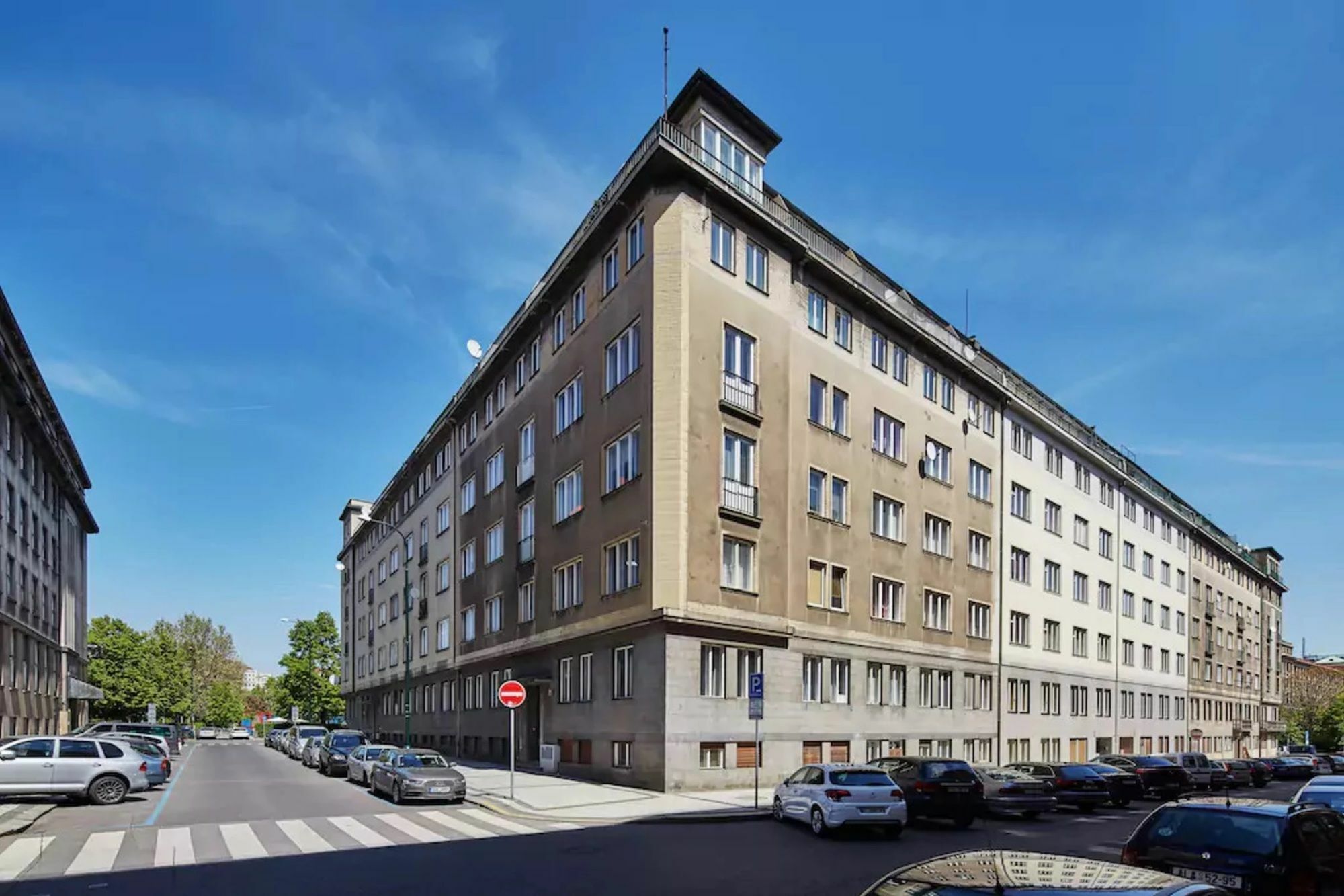 Beautiful City Center Apartments Прага Екстериор снимка